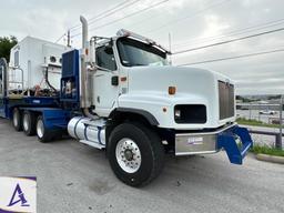 2006 International 5600i Tri-Axle Coiled Tubing Truck - Cummins ISX15 Diesel - Eaton Fuller - LOOK!