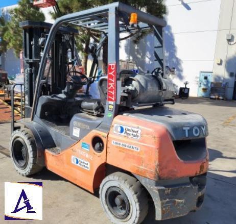 2014 Toyota 6,000lbs Forklift - Model 8FGU30 - 3,571 Hours - CLEAN UNIT!