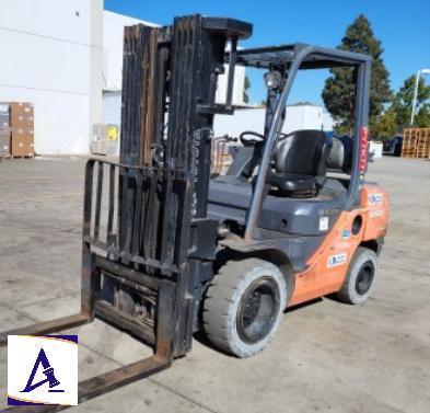 2014 Toyota 6,000lbs Forklift - Model 8FGU30 - 3,571 Hours - CLEAN UNIT!