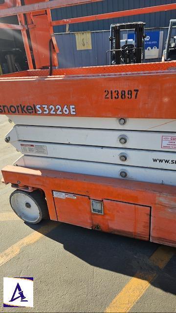 2018 Snorkel Scissor Lift - Model S3226E - Only 580 Hours!