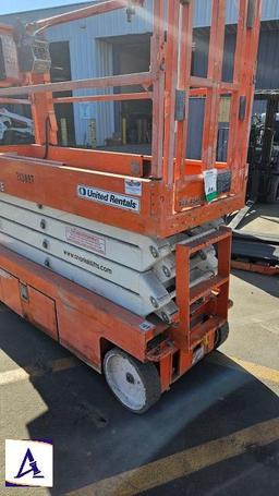 2018 Snorkel Scissor Lift - Model S3226E - Only 580 Hours!