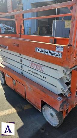 2018 Snorkel Scissor Lift - Model S3226E - Only 580 Hours!