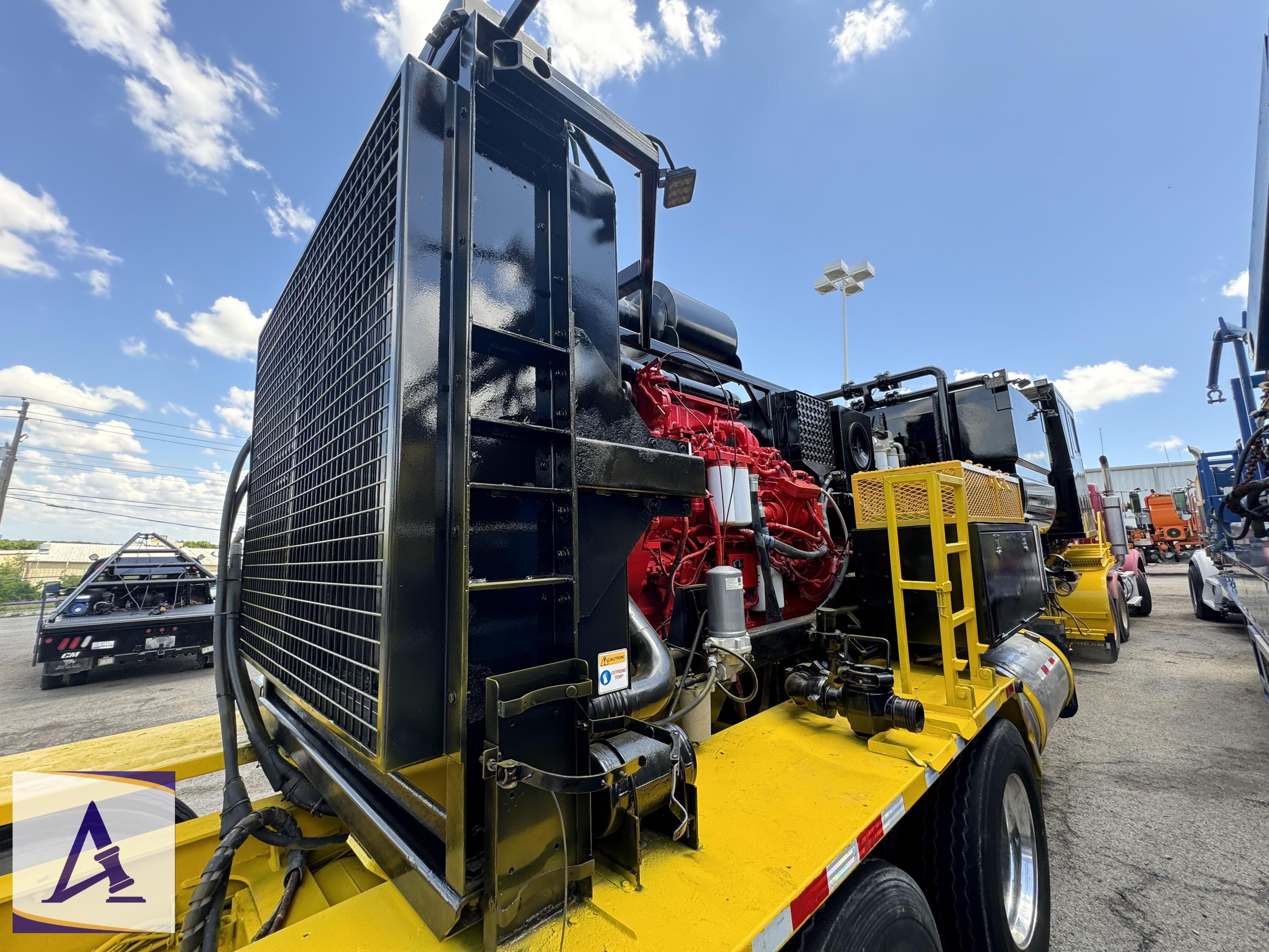 2011 Peerless SPM 1000HP Quint Pump Trailer