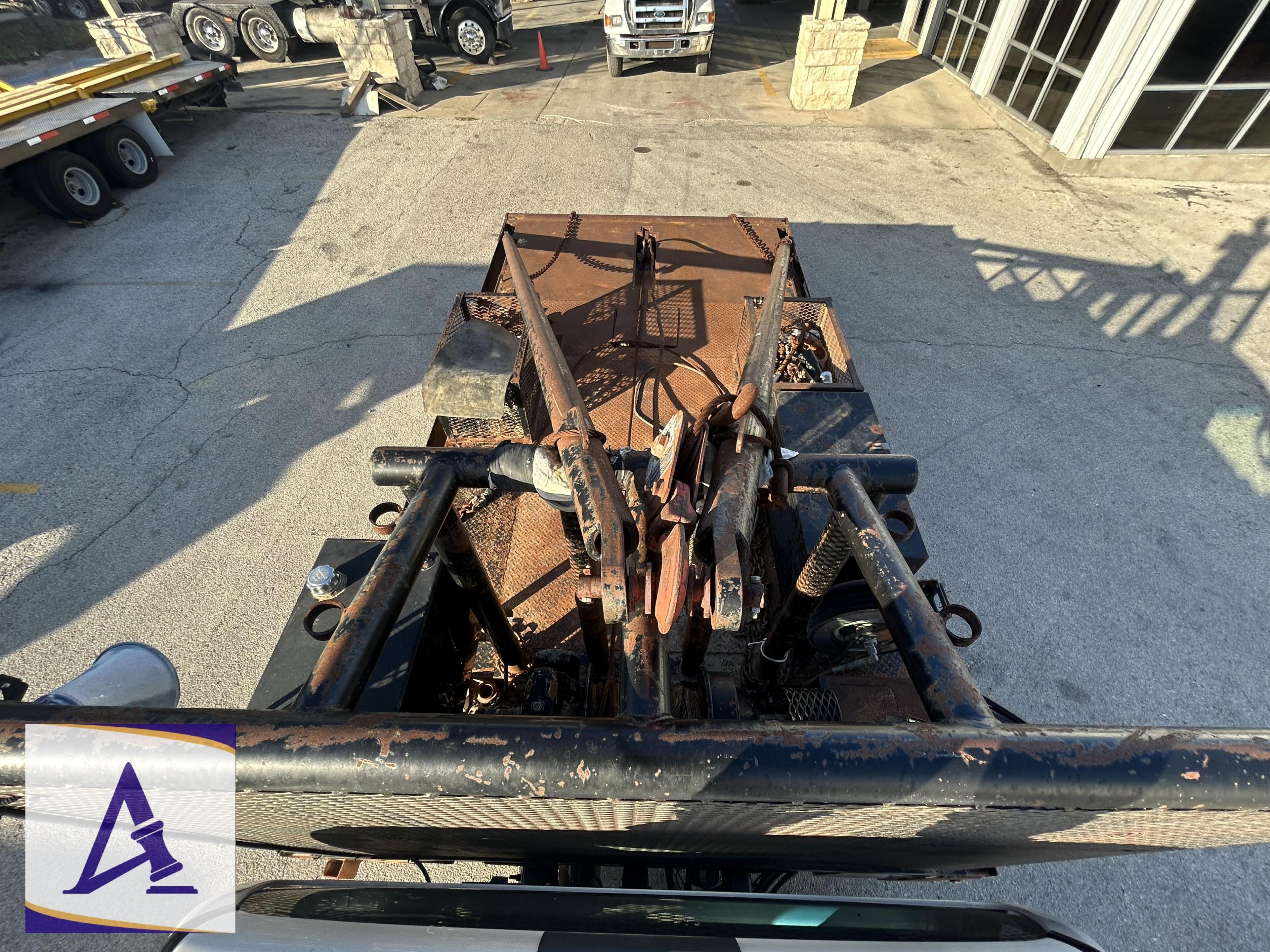 2011 Ford F650 Roustabout Truck - Winch Truck