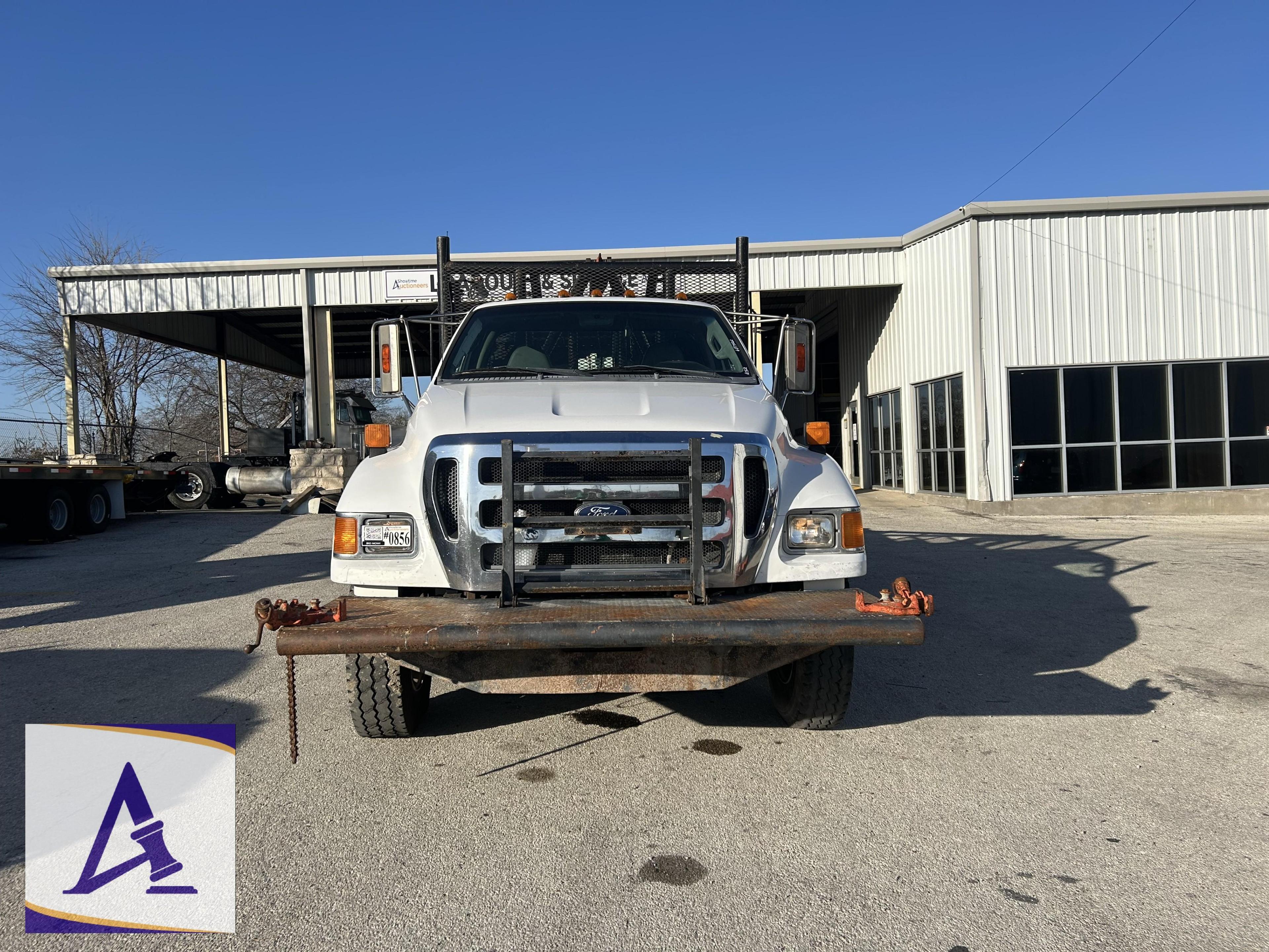 2011 Ford F650 Roustabout Truck - Winch Truck