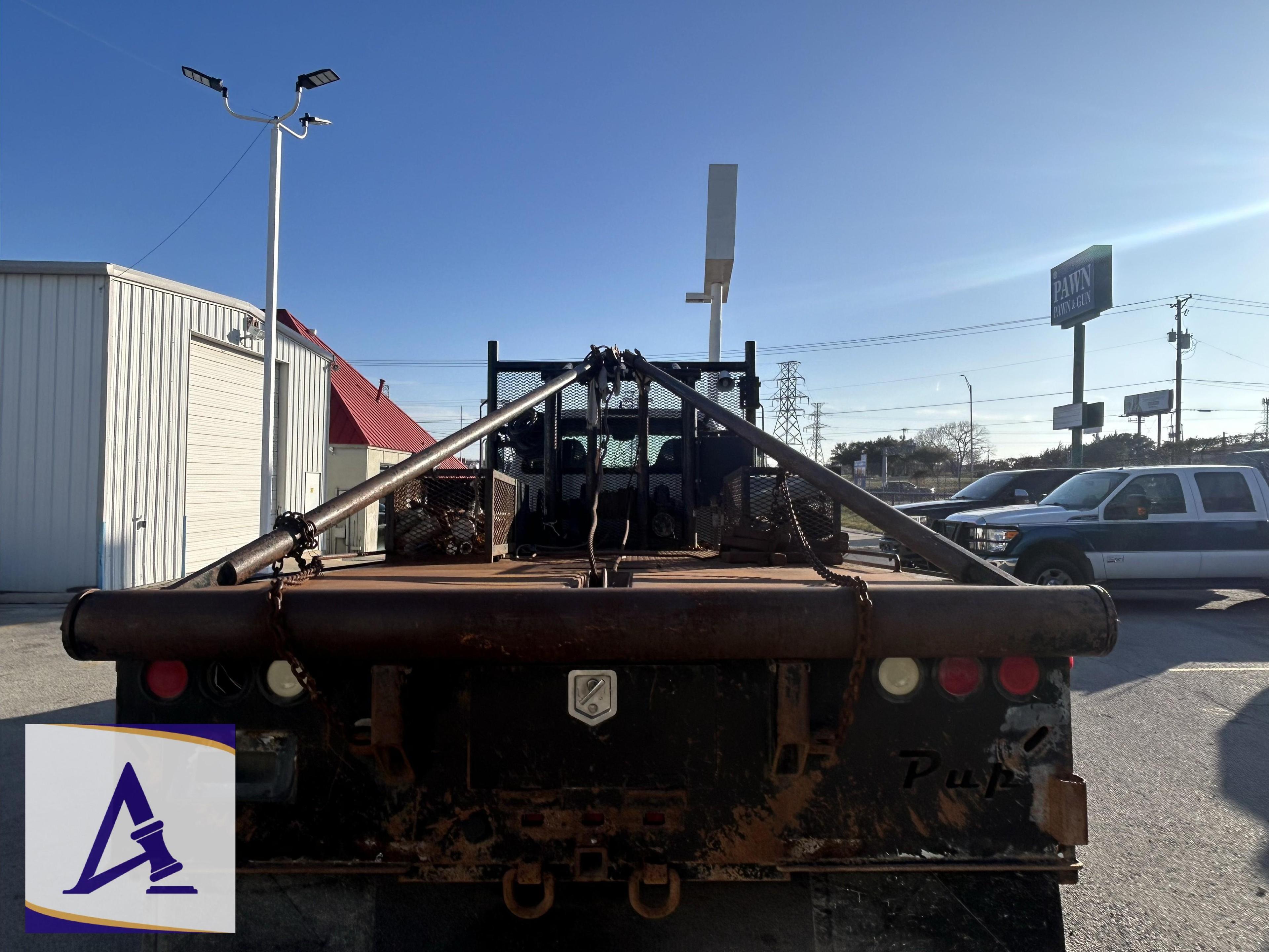 2011 Ford F650 Roustabout Truck - Winch Truck
