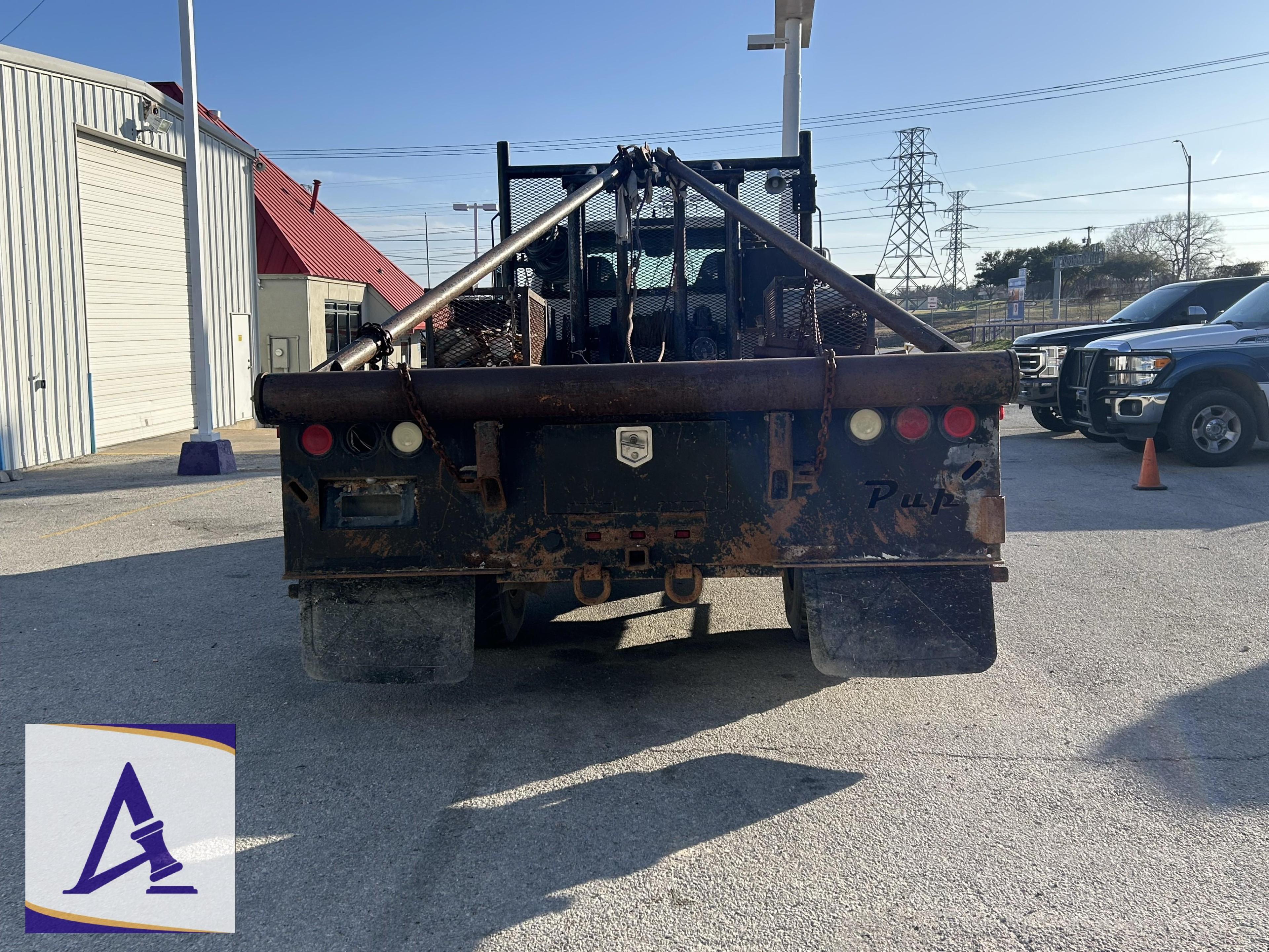 2011 Ford F650 Roustabout Truck - Winch Truck