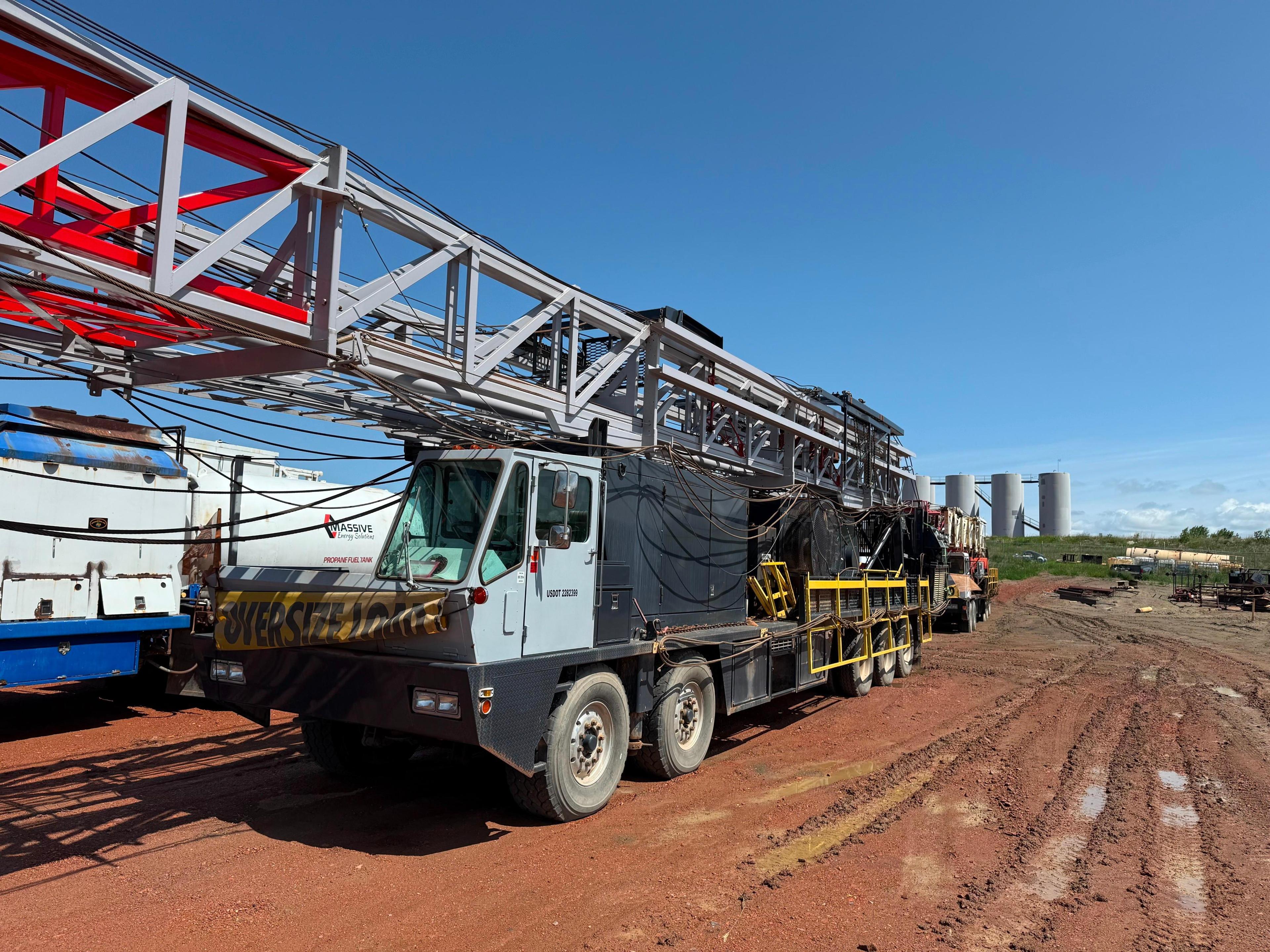 2013 Taylor TI-500 5-Axle Well Service Rig - Detroit Series 60 - ONLY 1,300 HOURS!!