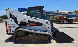 2017 T870 Bobcat Skid Steer