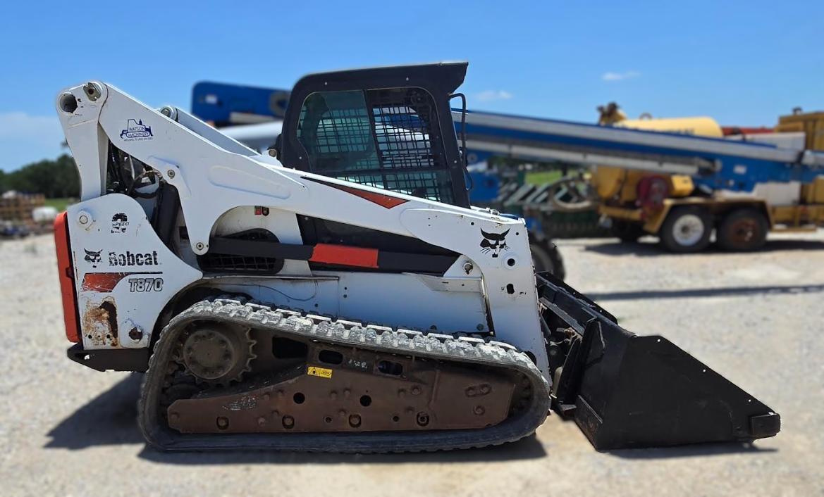 2017 T870 Bobcat Skid Steer