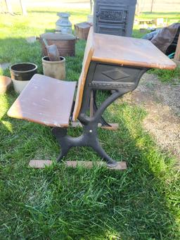 ANTIQUE CAST IRON SILENT GIANT SCHOOL DESK