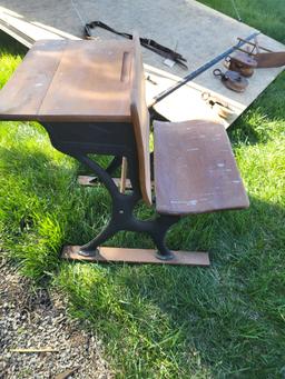 ANTIQUE CAST IRON SILENT GIANT SCHOOL DESK