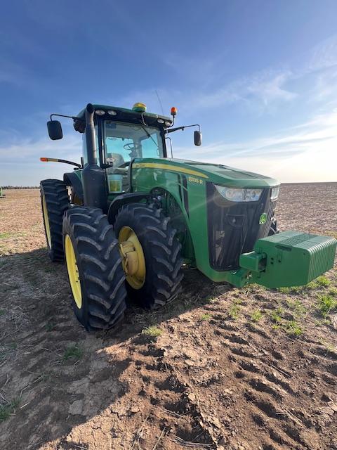 2013 John Deere 8335R Tractor