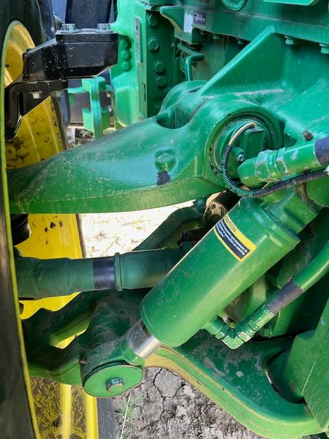 2013 John Deere 8335R Tractor