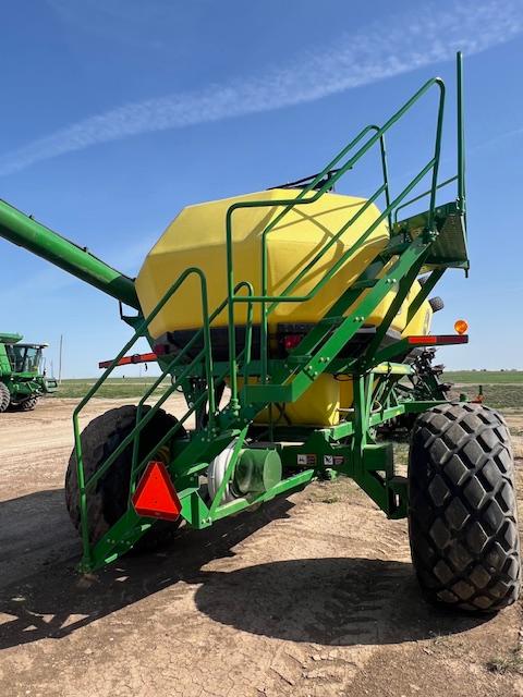 2011 John Deere 1890/1910 Air Seeder