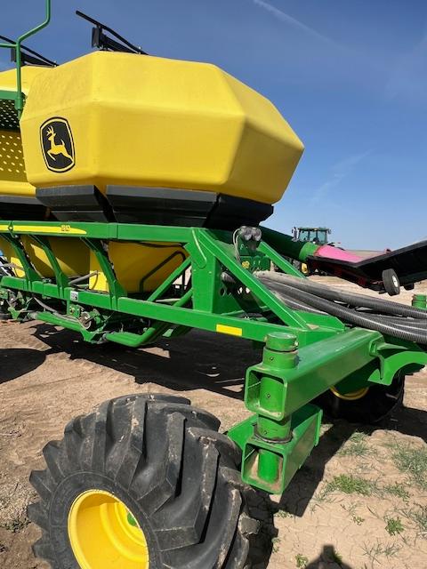 2011 John Deere 1890/1910 Air Seeder