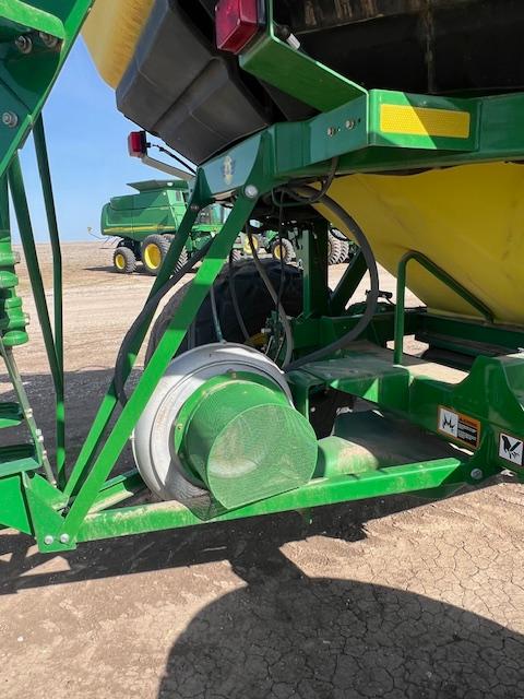 2011 John Deere 1890/1910 Air Seeder