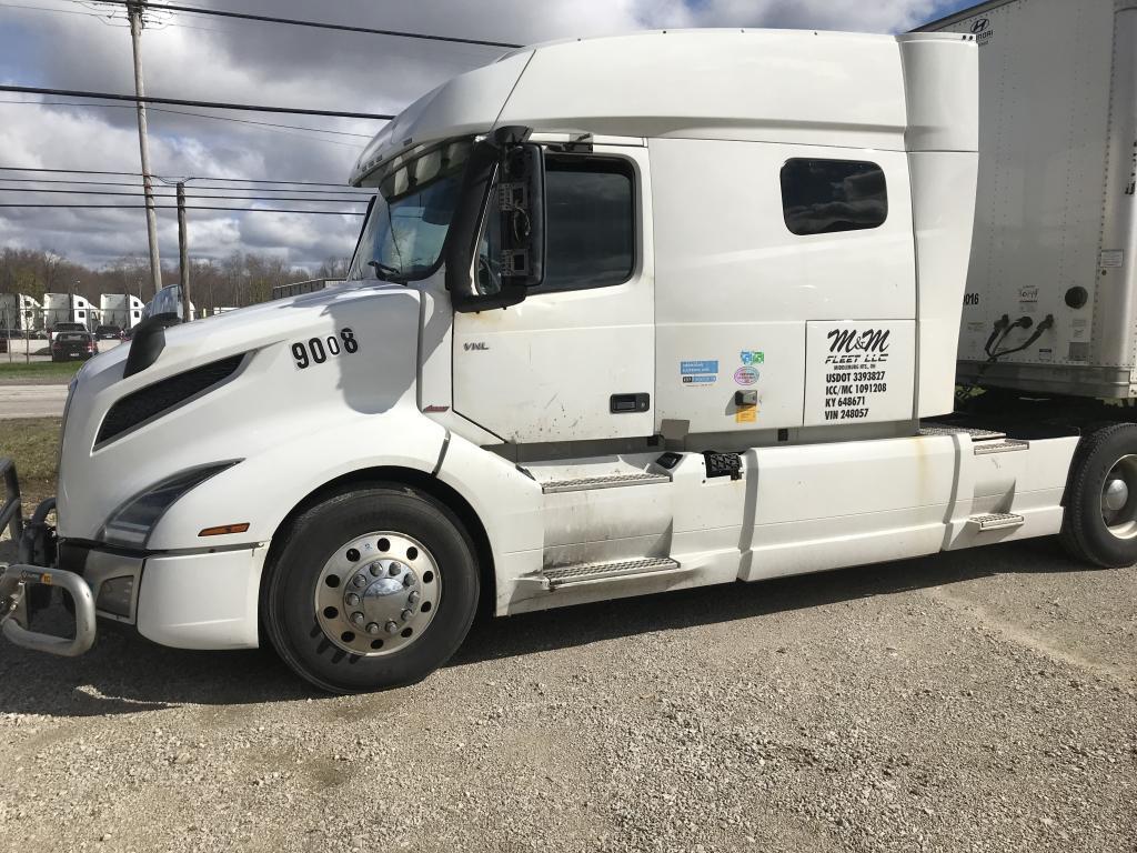 2019 VOLVO VNL64T.  VIN: 4V4NC9EJ6KN204606.  MILEAGE: 593,795.