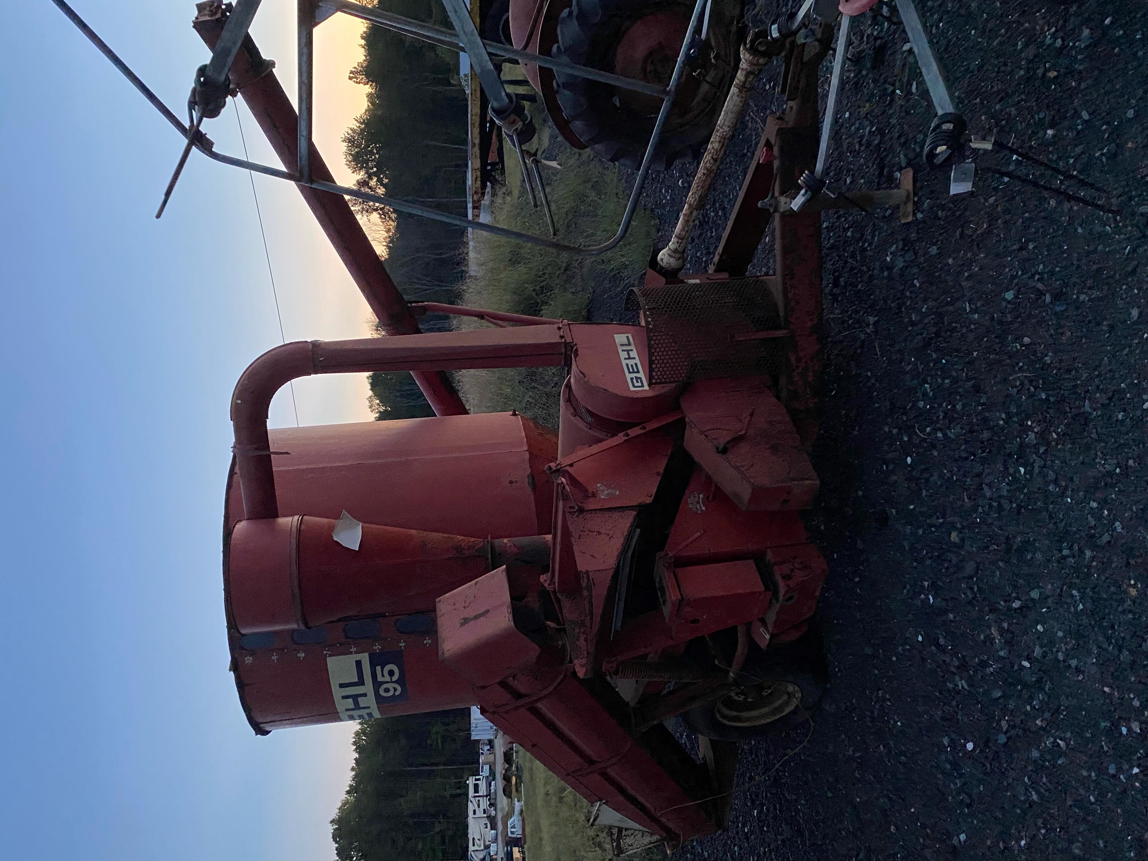 GEHL 95 Feed Mill