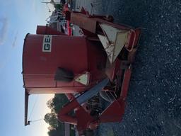 GEHL 95 Feed Mill