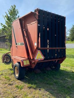 GEHL 1860 Round Baler