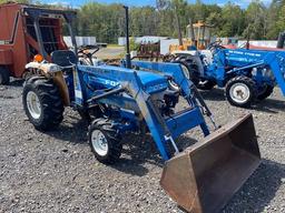 Ford Tractor 1310 with loader