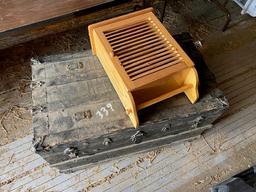 ANTIQUE CHEST WITH TOWEL HOLDER