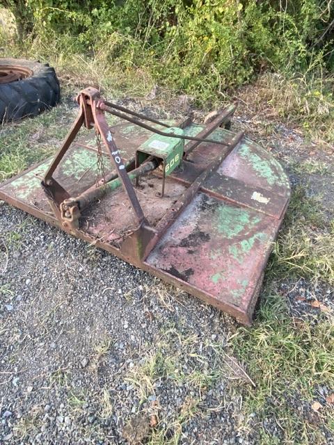 John Deere 606 Bush Hog