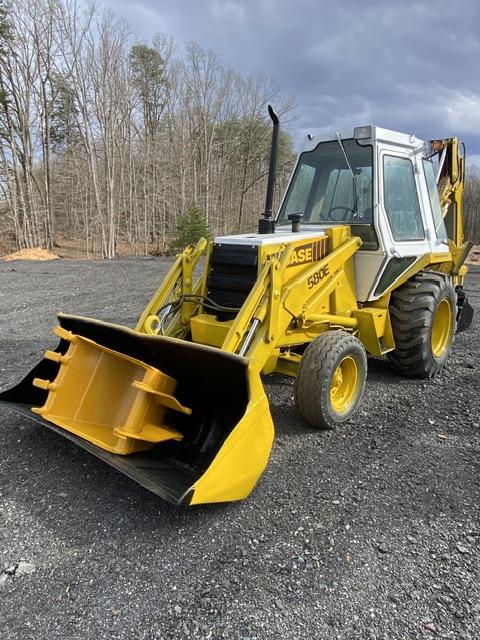 Case 580E Backhoe