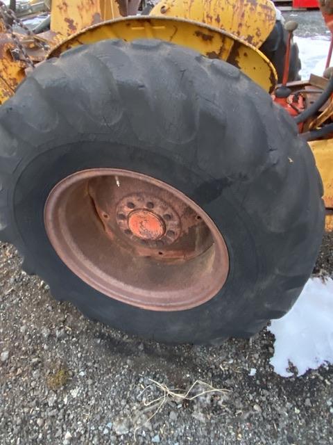 Case D530 Tractor with Loader and Backhoe