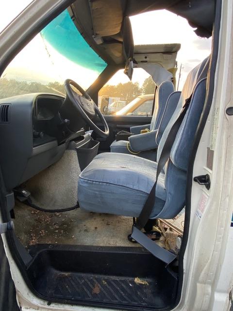 1992 Ford E350 with 460 Gas Engine