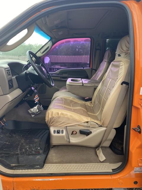 2003 Ford F350 with 8.6ft Meyers Snowplow