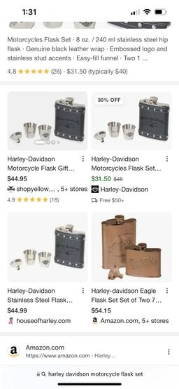 Harley-Davidson Motorcycle Flask Set