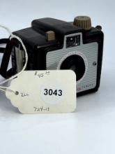 Used Kodak Brownie Holiday Camera Bakelite 1953-57