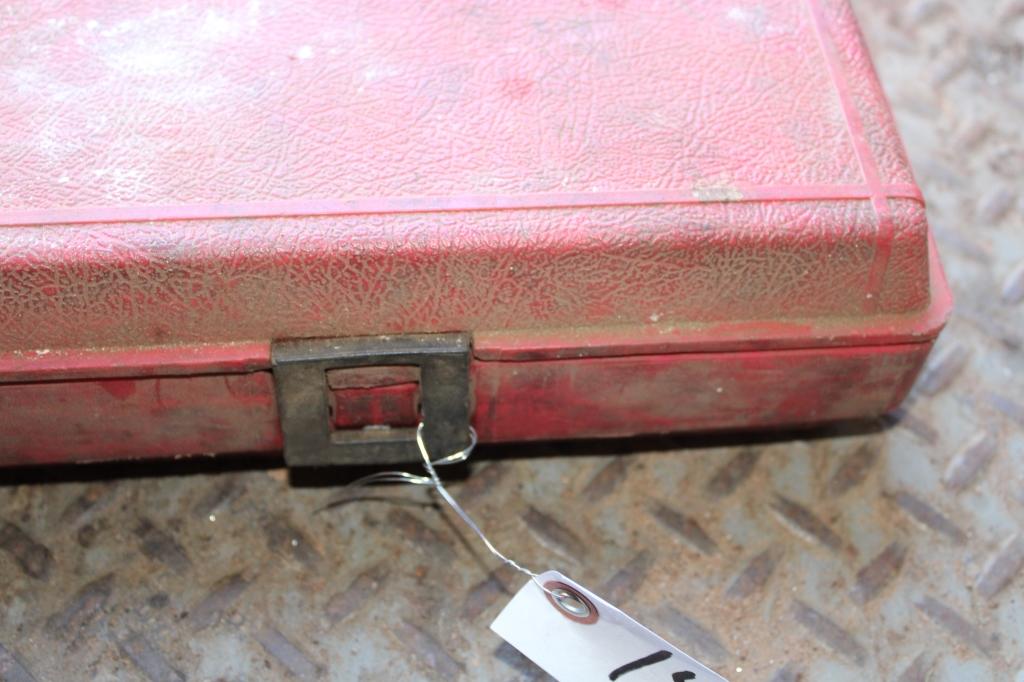 Snap-On 1" Torque Wrench w/ Extension & Hard Case