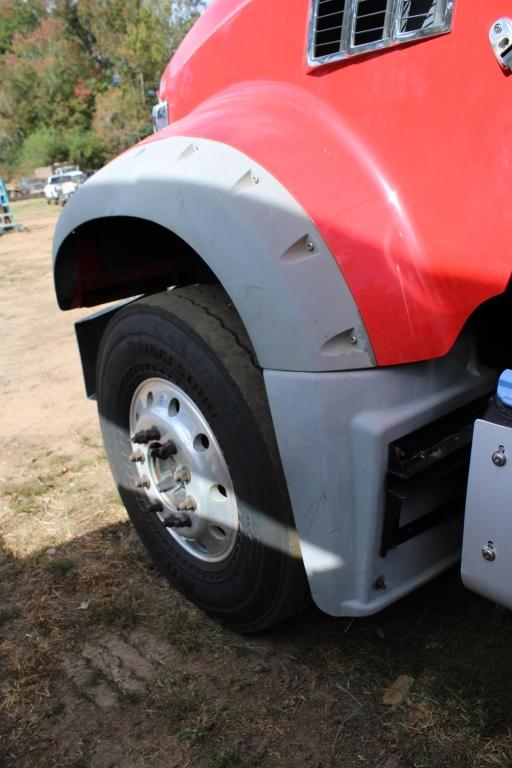 2016 Mack GU713 MP8