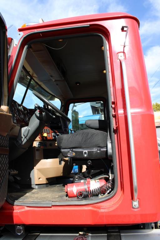 2016 Mack GU713 MP8