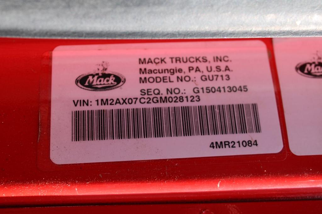 2016 Mack GU713 MP8