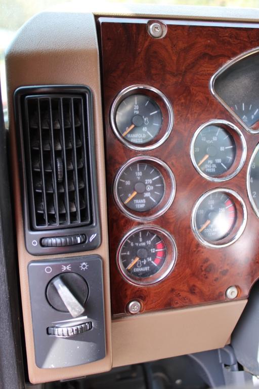 2016 Mack GU713 MP8