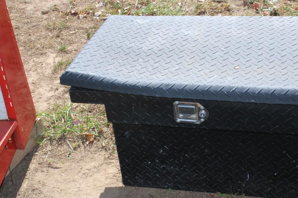Diamond Plate Truck Toolbox - No Key