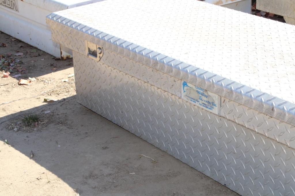 Full Size Truck Box  - No Key