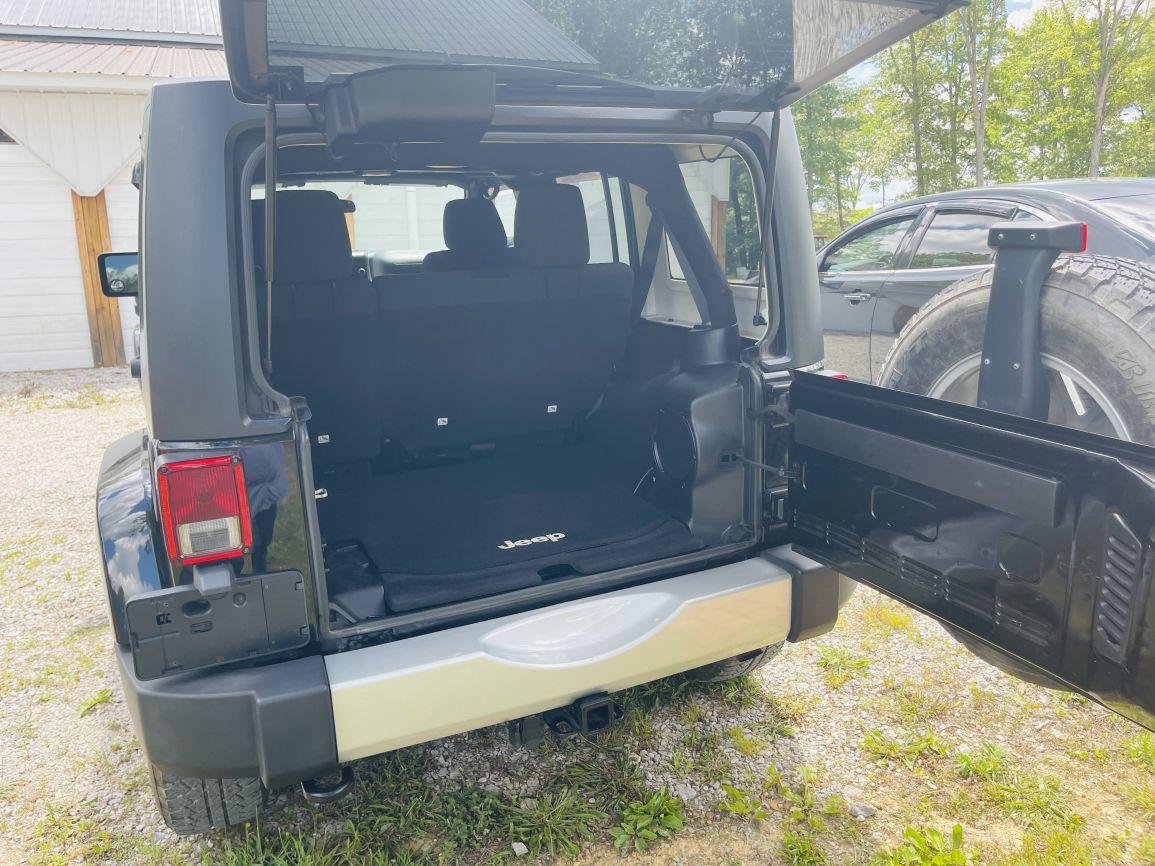 2011 Jeep Wrangler Sahara Unlimited SUV