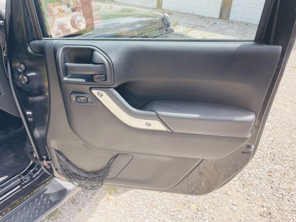 2011 Jeep Wrangler Sahara Unlimited SUV