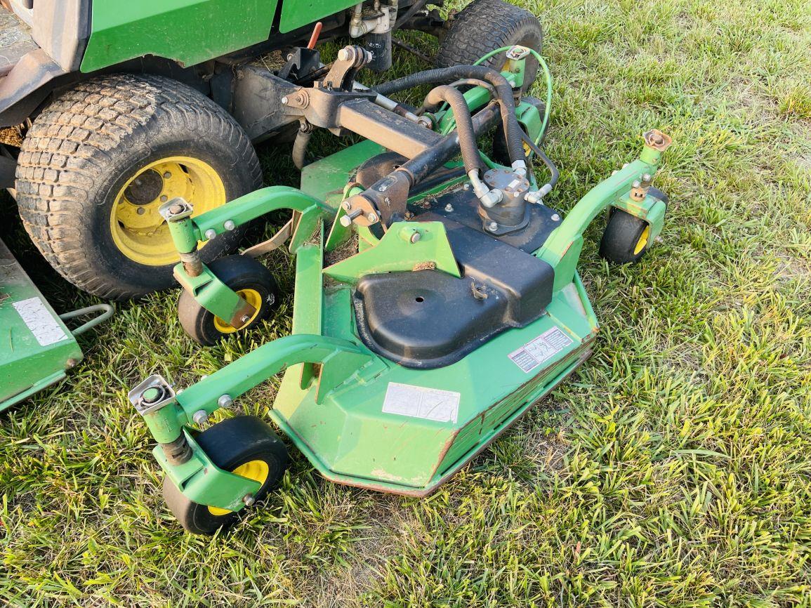 John Deere 1600  Wide Area Mower