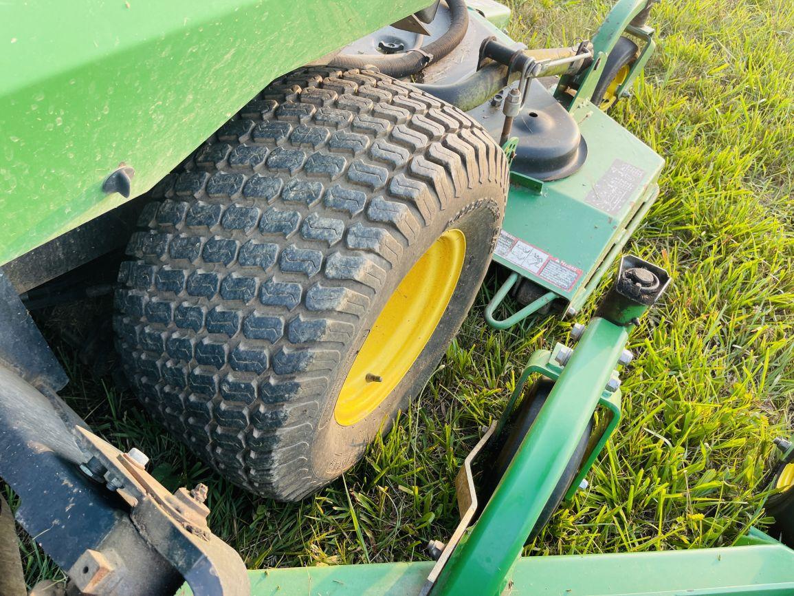 John Deere 1600  Wide Area Mower
