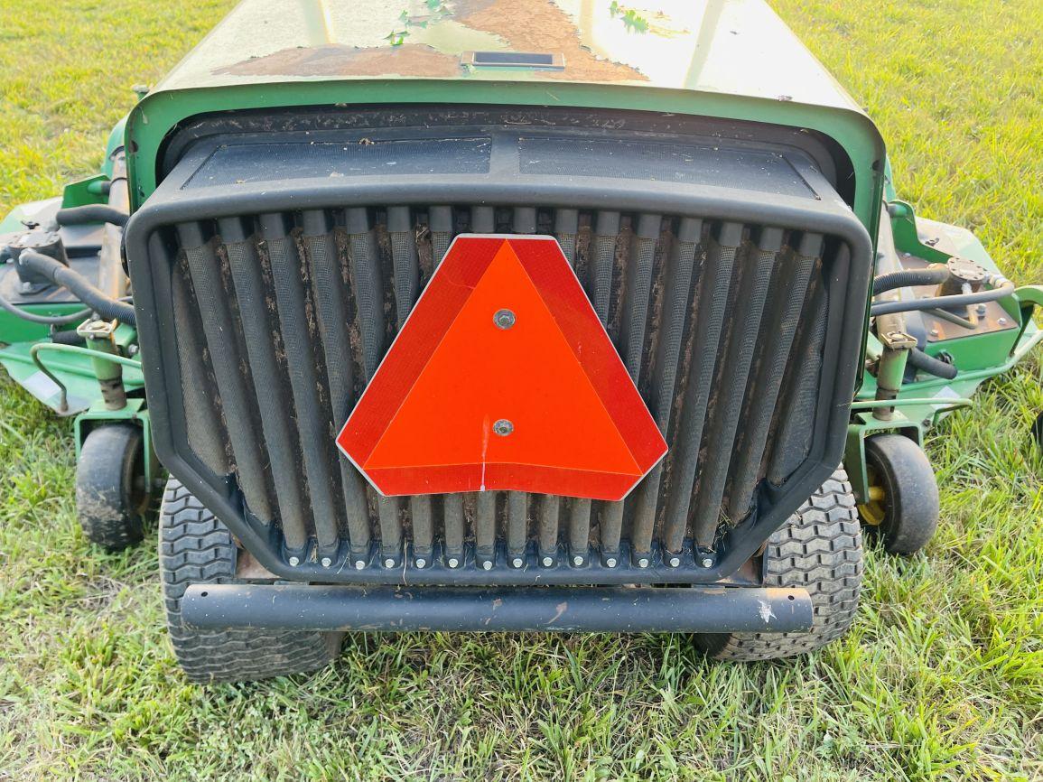 John Deere 1600  Wide Area Mower