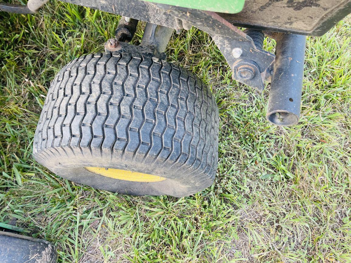 John Deere 1600  Wide Area Mower