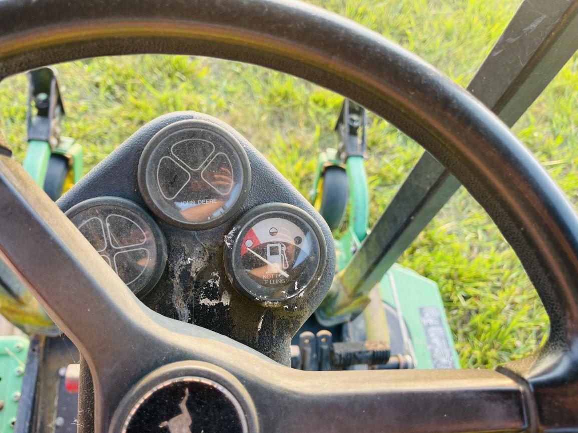 John Deere 1600  Wide Area Mower