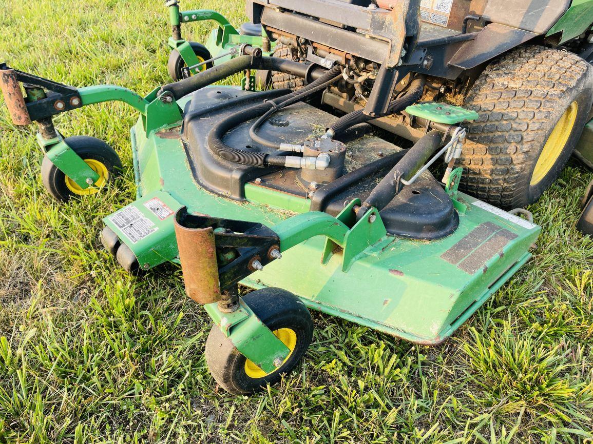 John Deere 1600  Wide Area Mower