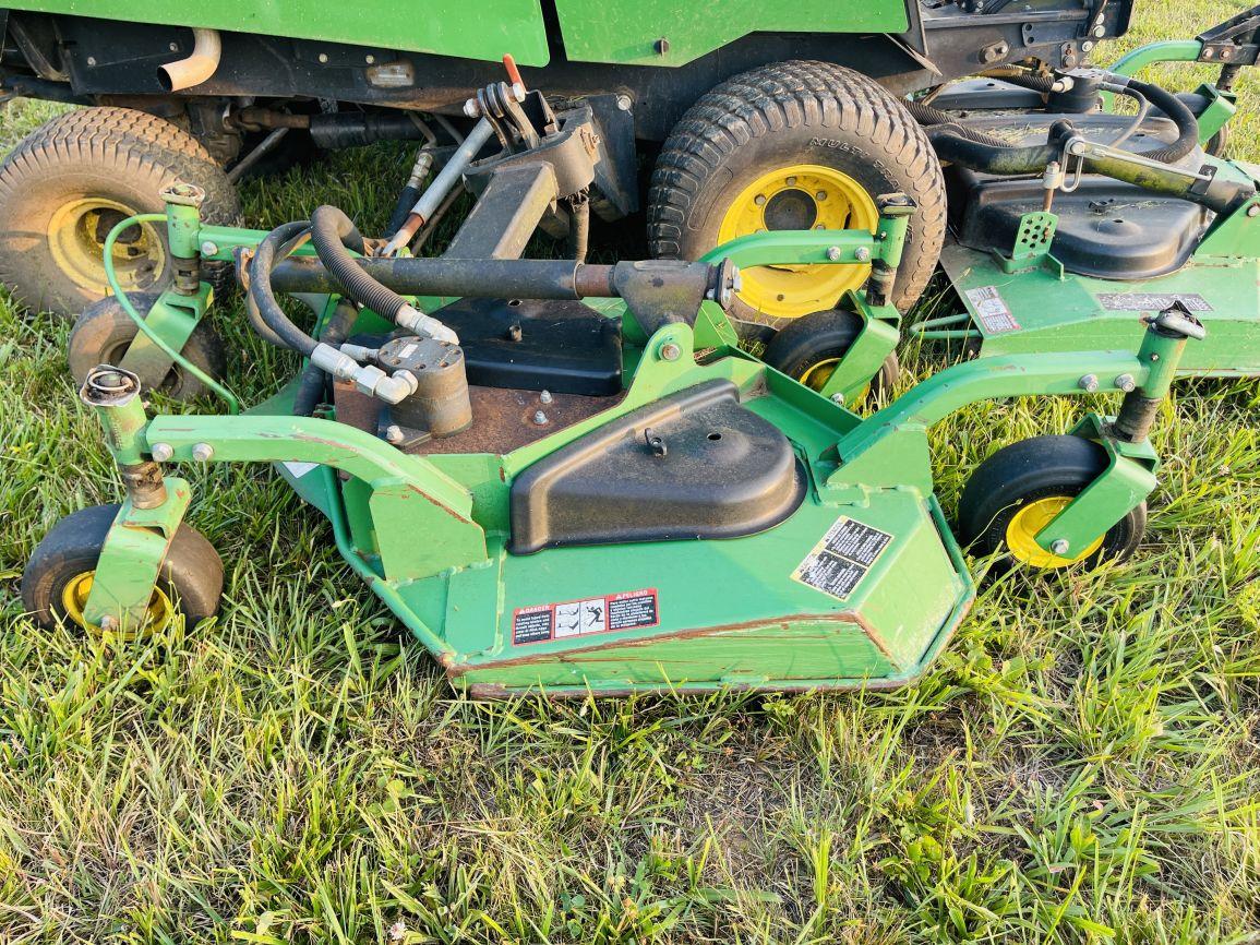 John Deere 1600  Wide Area Mower